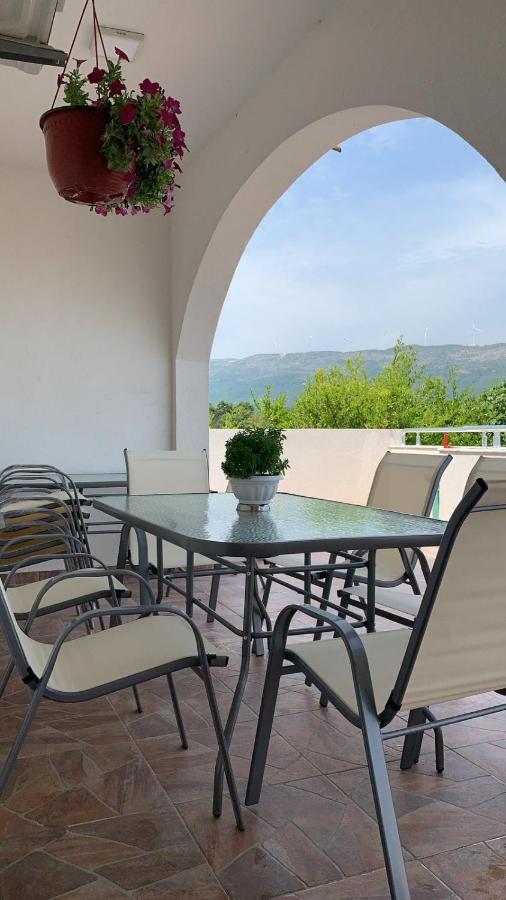 Apartments Hillside อุลซิน ภายนอก รูปภาพ