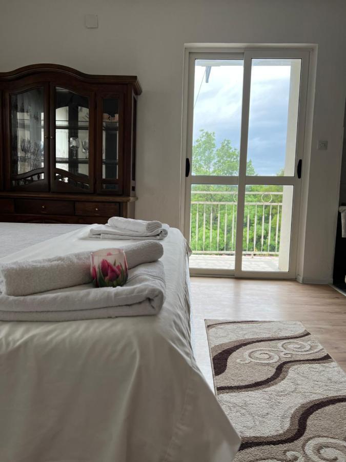 Apartments Hillside อุลซิน ภายนอก รูปภาพ