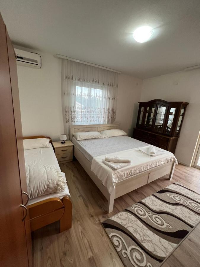 Apartments Hillside อุลซิน ภายนอก รูปภาพ