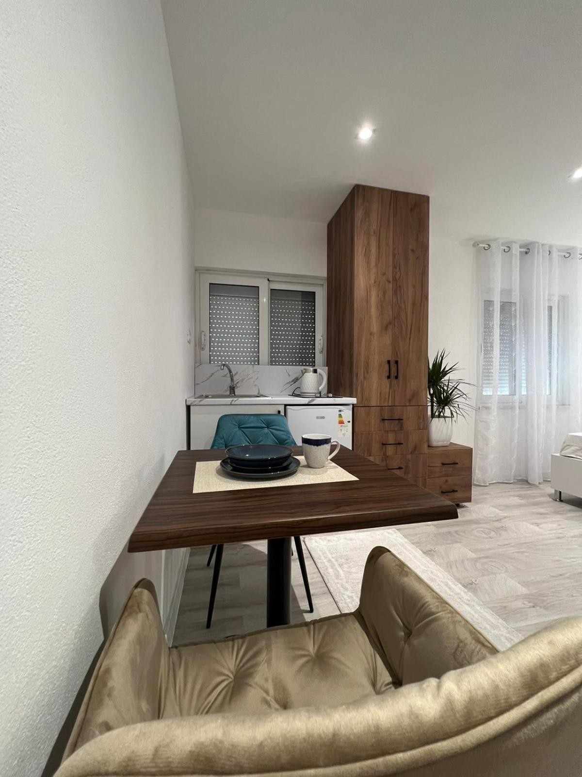 Apartments Hillside อุลซิน ภายนอก รูปภาพ