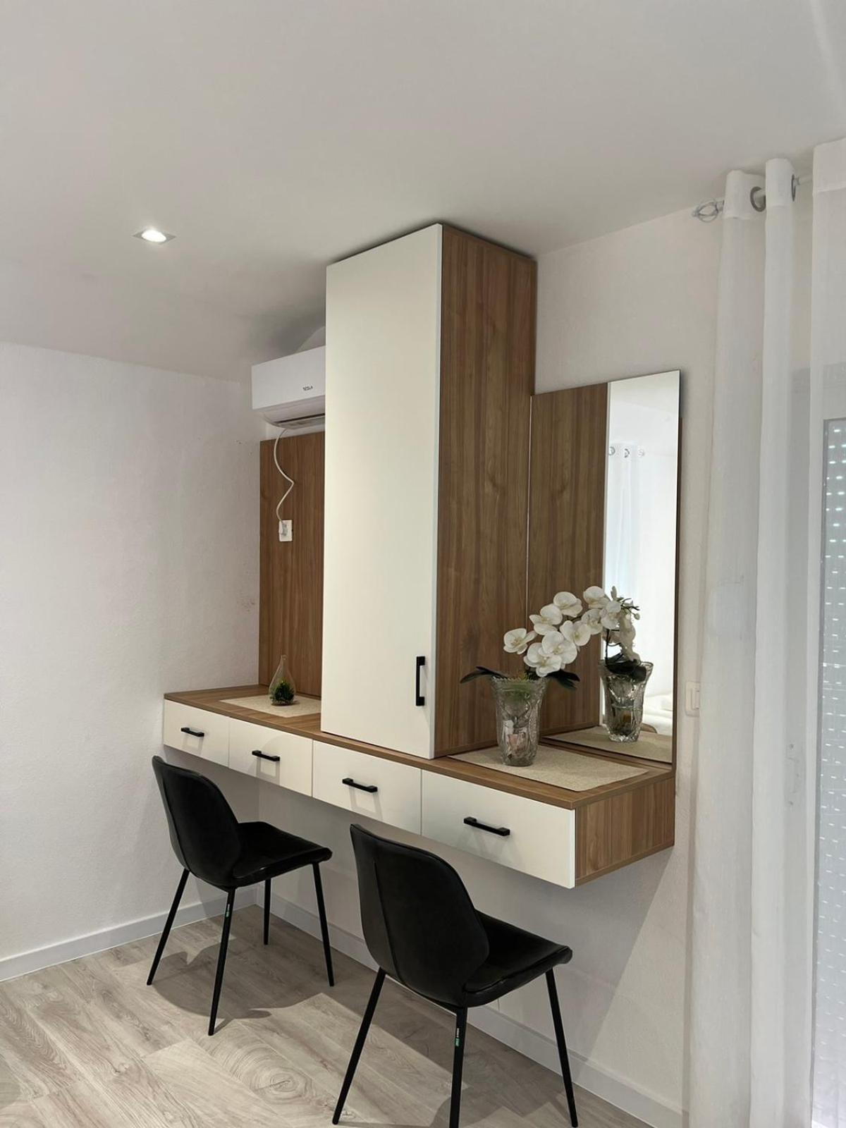 Apartments Hillside อุลซิน ภายนอก รูปภาพ