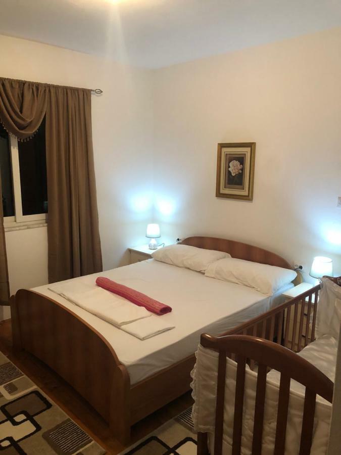 Apartments Hillside อุลซิน ภายนอก รูปภาพ